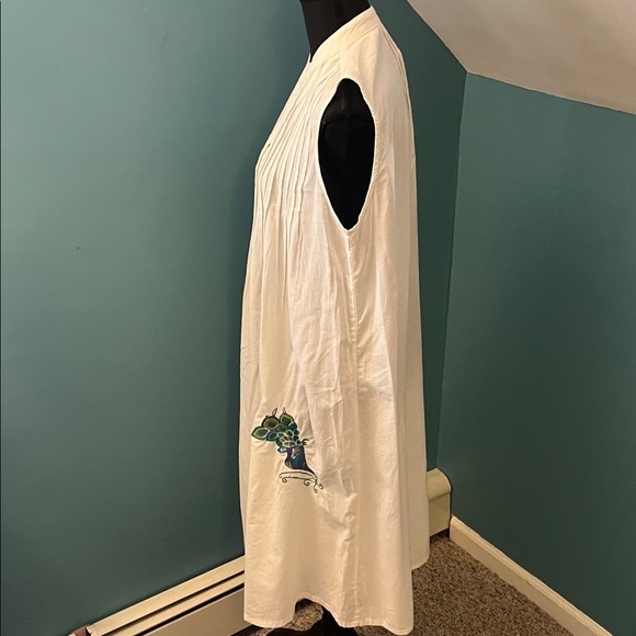 NEW April Cornell White Tunic Dress with Peacocks Size Large - Picture 8 of 13